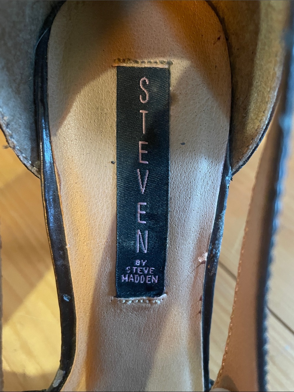 Steven By Steve Madden Black Strappy Heels with Wood-Effect Platform - Picture 8 of 8